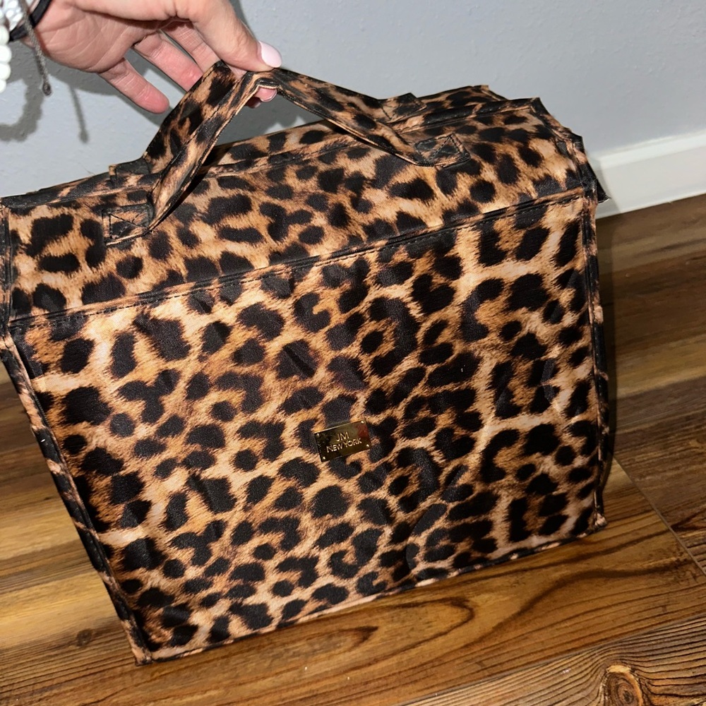 JM New York Cosmetic Carrier